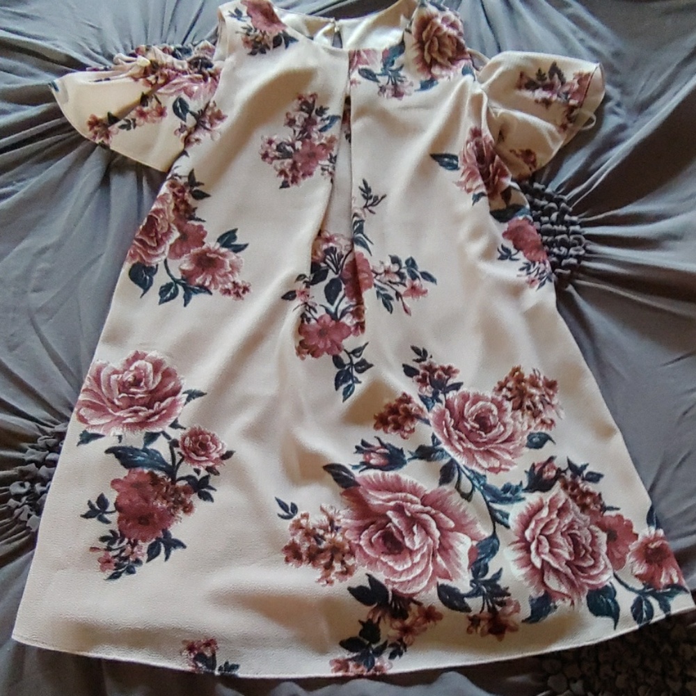 Girls Amy Byer cold shoulder dress